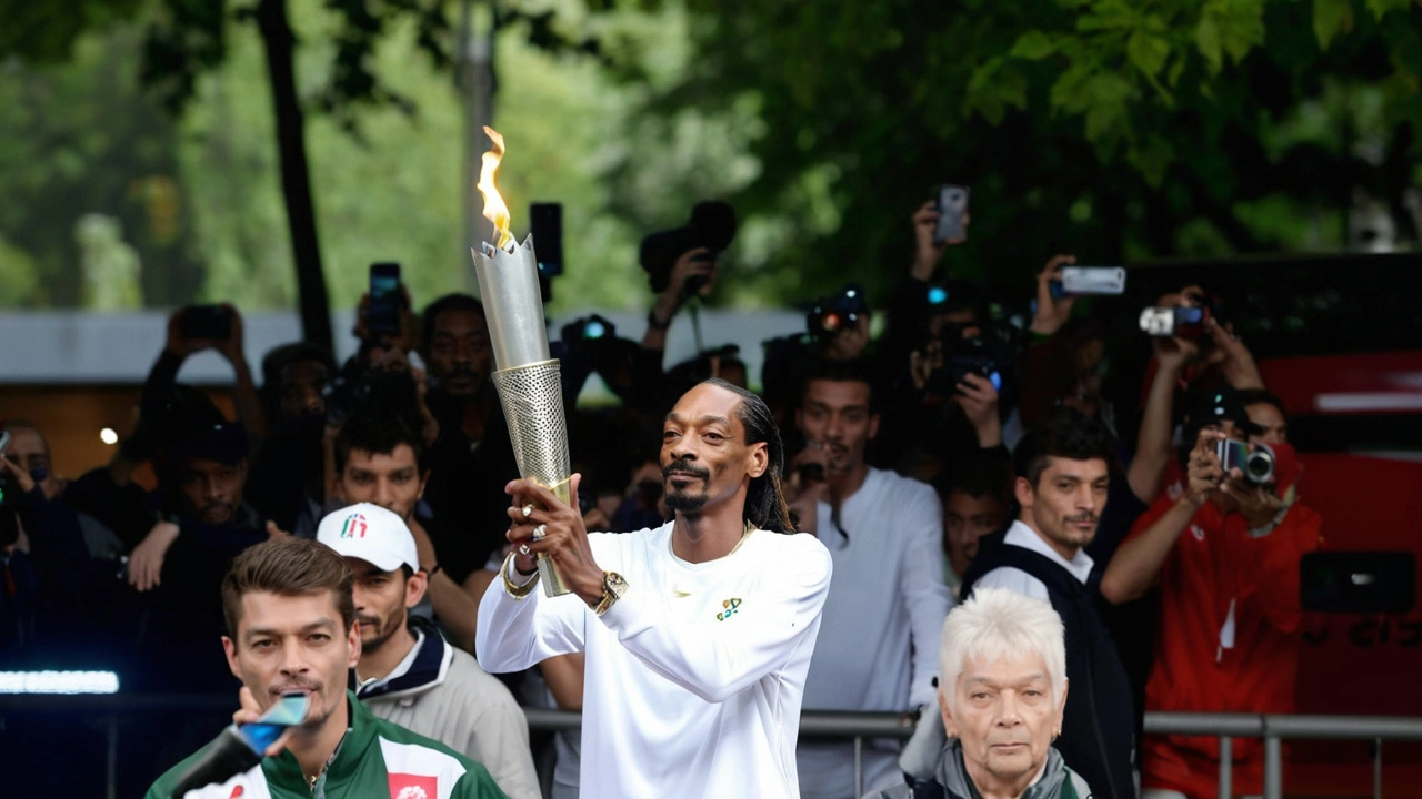 Snoop Dogg Acende a Chama Olímpica pelas Ruas de Paris